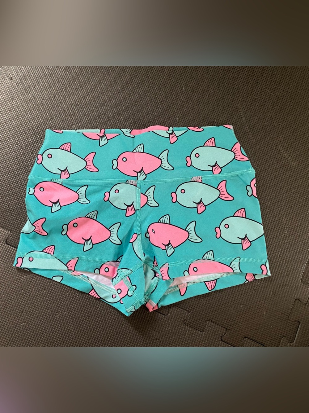 Rok The Box shorts, M